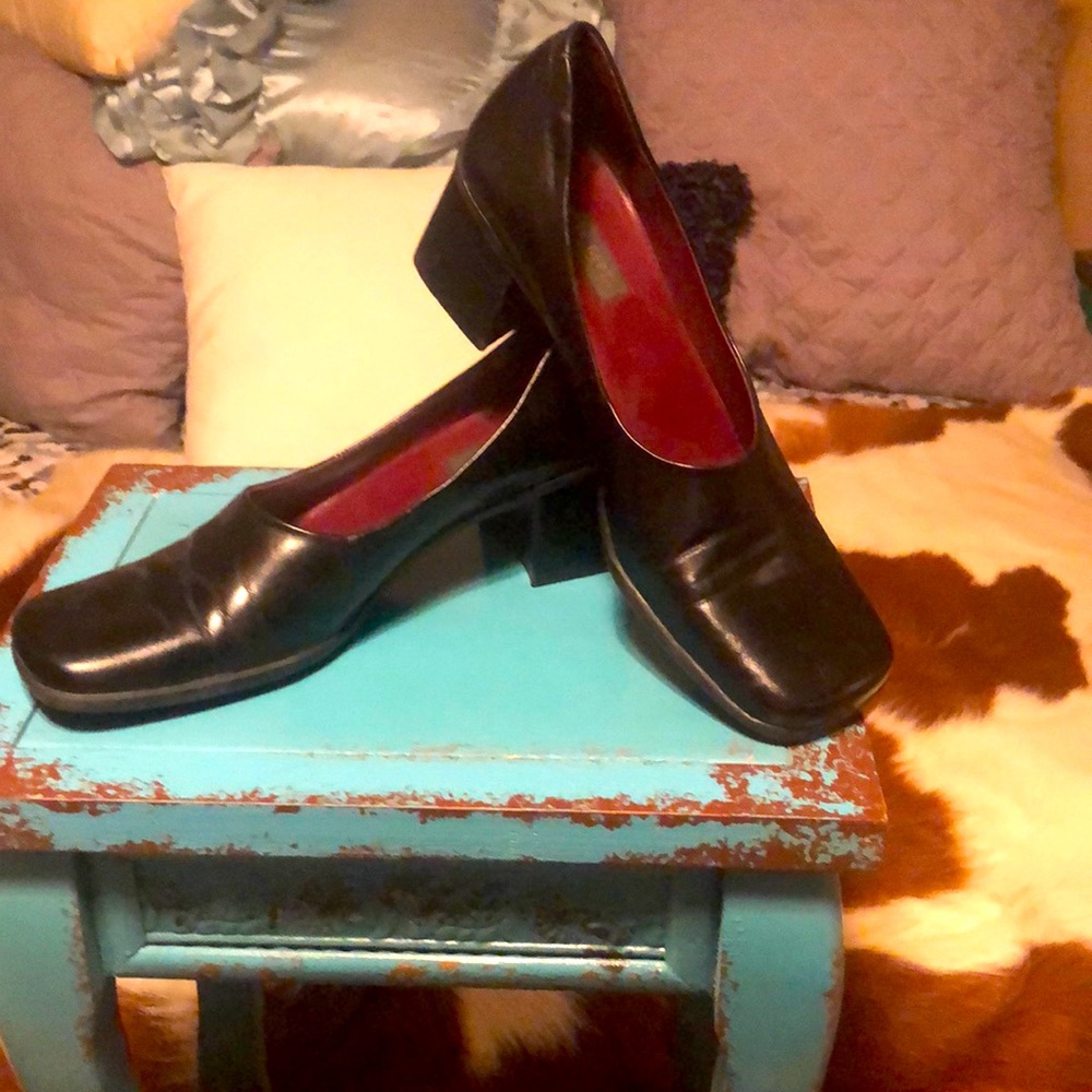 Size 9B shoe department square toe Black dress pumps . 2inch heel